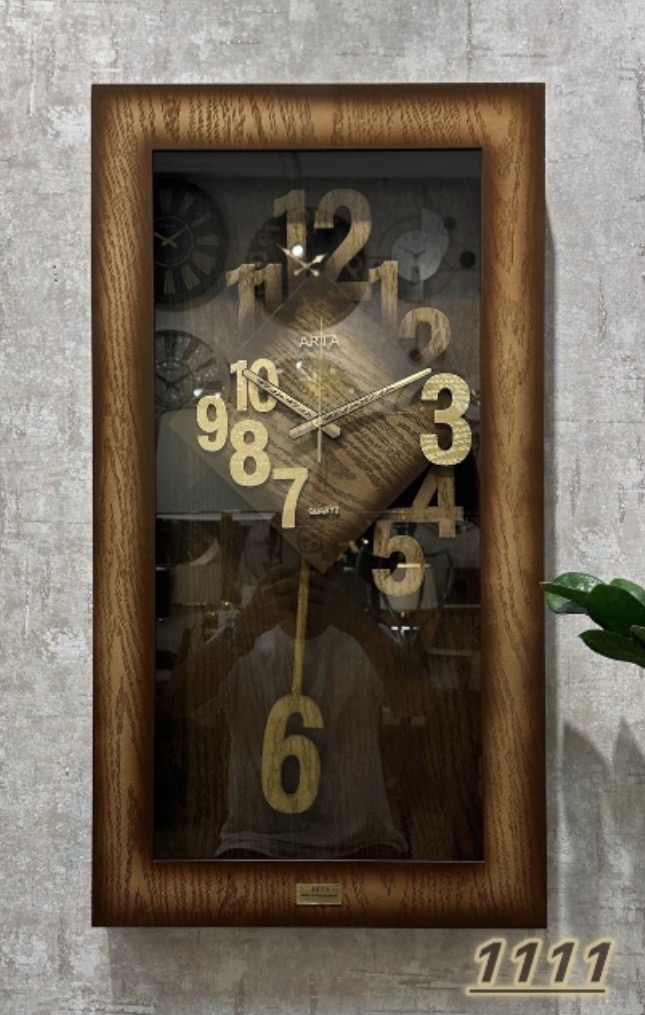 ساعت دیواری چوبی مستطیل عمودی آرتا کد ۱۱۱۱