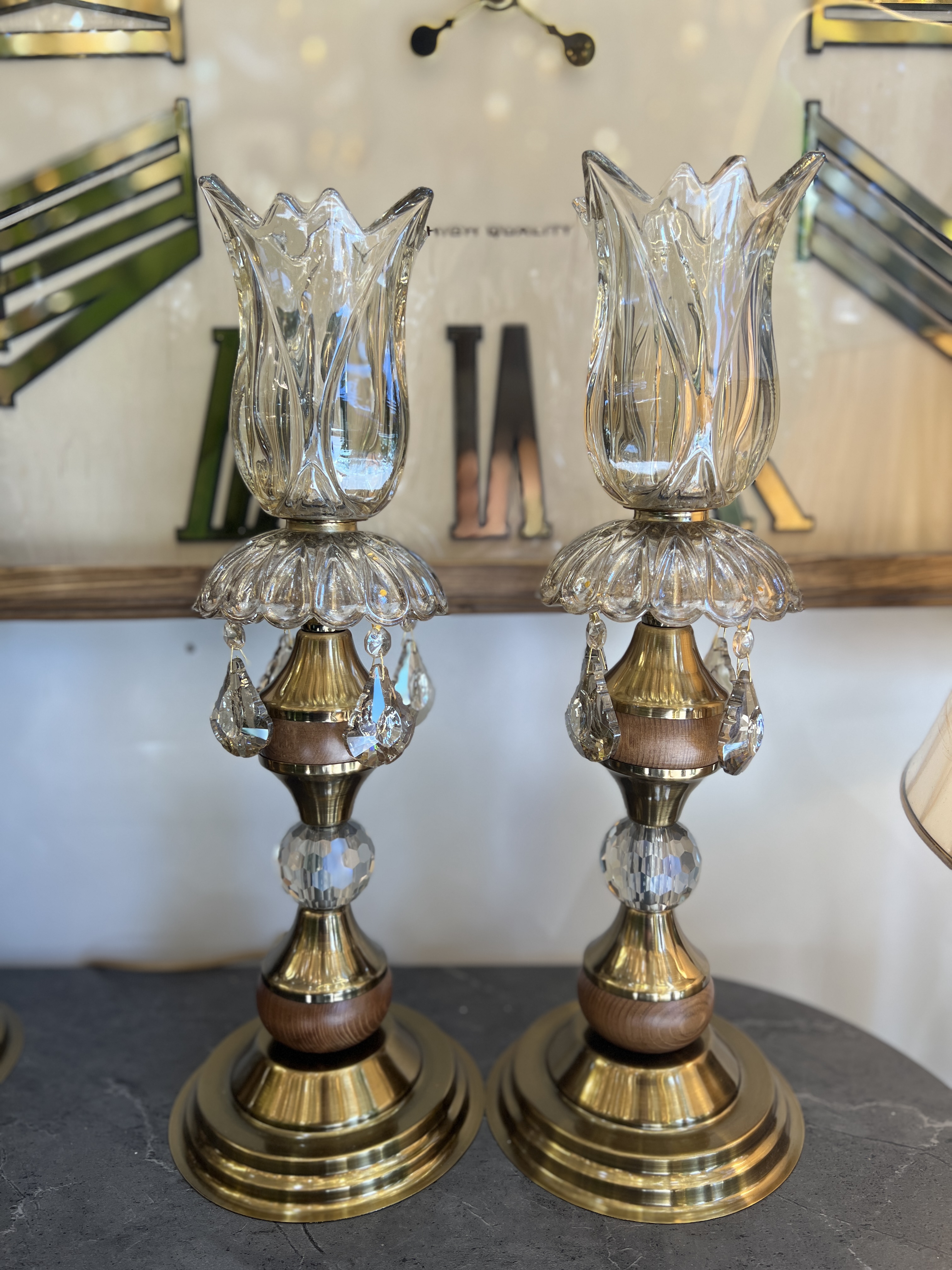 شمعدان جفت چوب و فلز با لاله کریستال کد crw/01