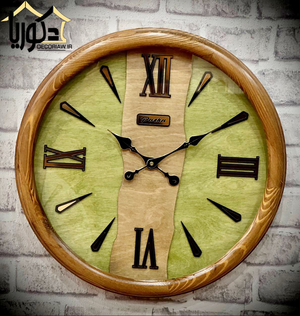 ساعت دیواری چوبی پاشا قطر ۵۰ سانت کد ۵۰۷